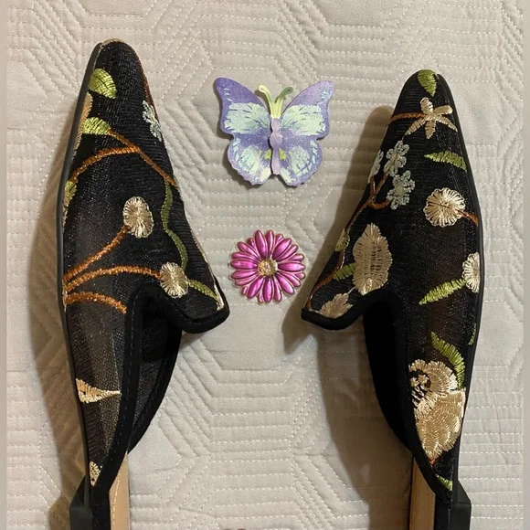 Black Mesh Floral Embroidered Mules Size 8 - Picture 5 of 7